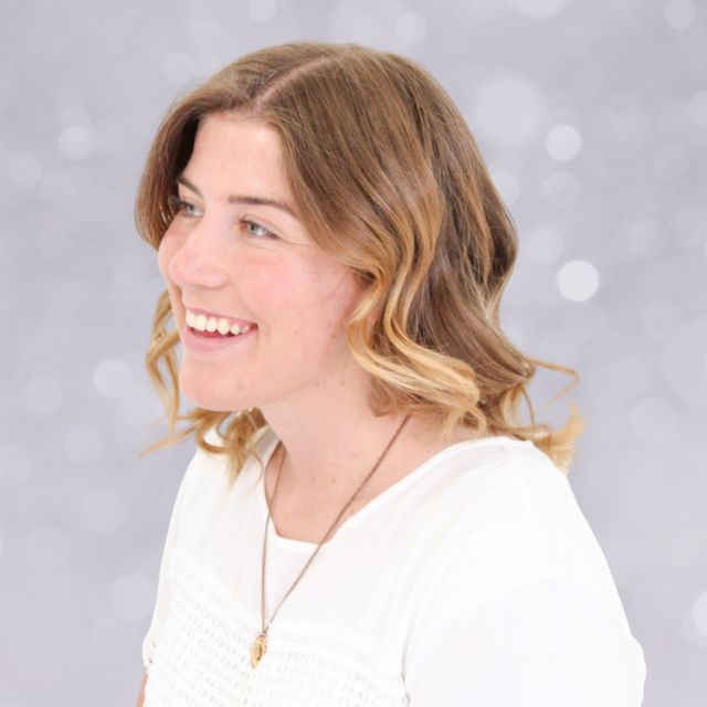 Cozy Curlers in short, shoulder length hair. Heatless Curls. Overnight Curls. Easy Curls.